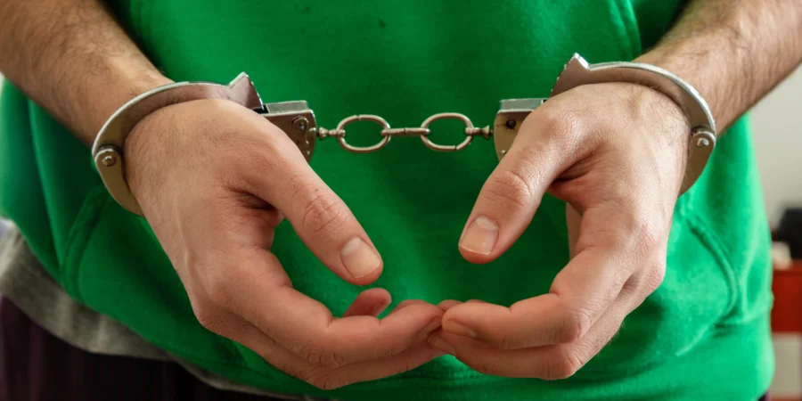 Erfolgreiche Rückverlegung in den offenen Vollzug nach rechtswidrigem Widerruf Erfolgreiche Rückverlegung in den offenen Vollzug nach rechtswidrigem Widerruf